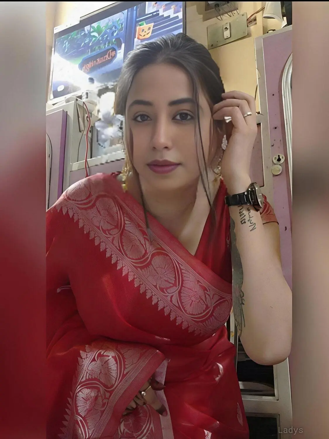 Devi,  years beautiful nude Gurgaon escorts girl, height  sm, Weight  kg
