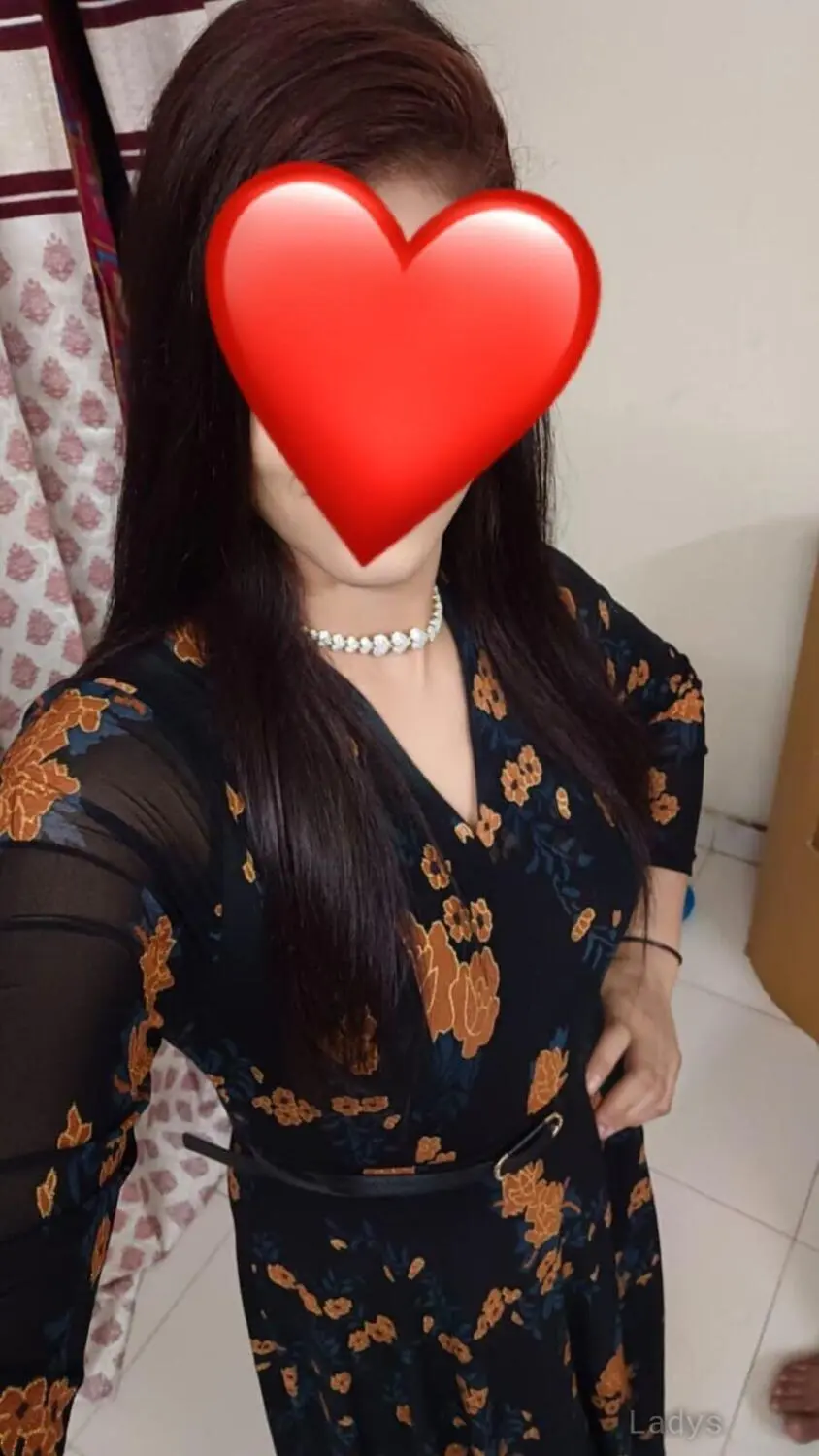 Facility, 22 years beautiful nude Gurgaon escorts girl, height 154 sm, Weight  kg