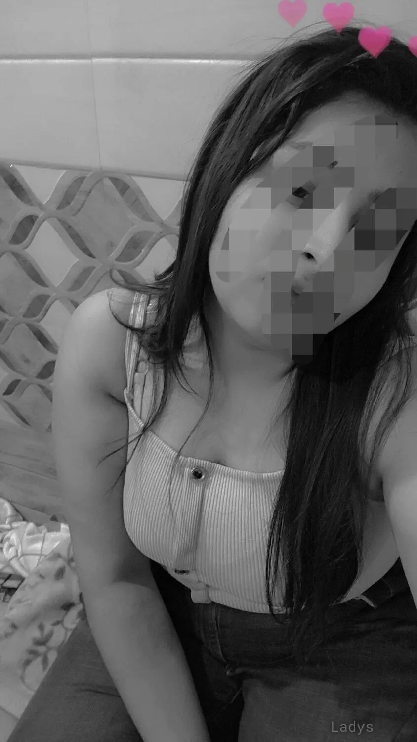 Jaanvi, 24 years beautiful nude Gurgaon escorts girl, height 154 sm, Weight  kg