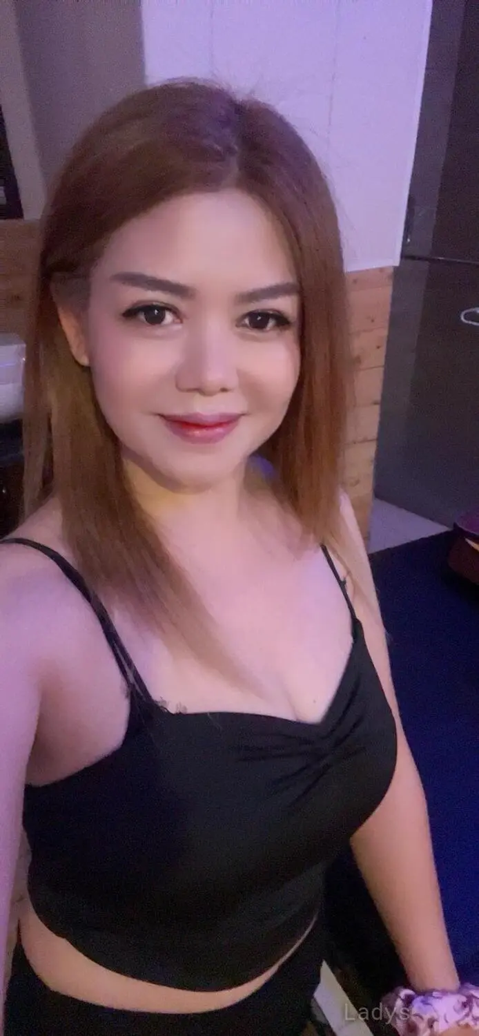 Jenny, years beautiful nude Gurgaon escorts girl, height sm, Weight kg
