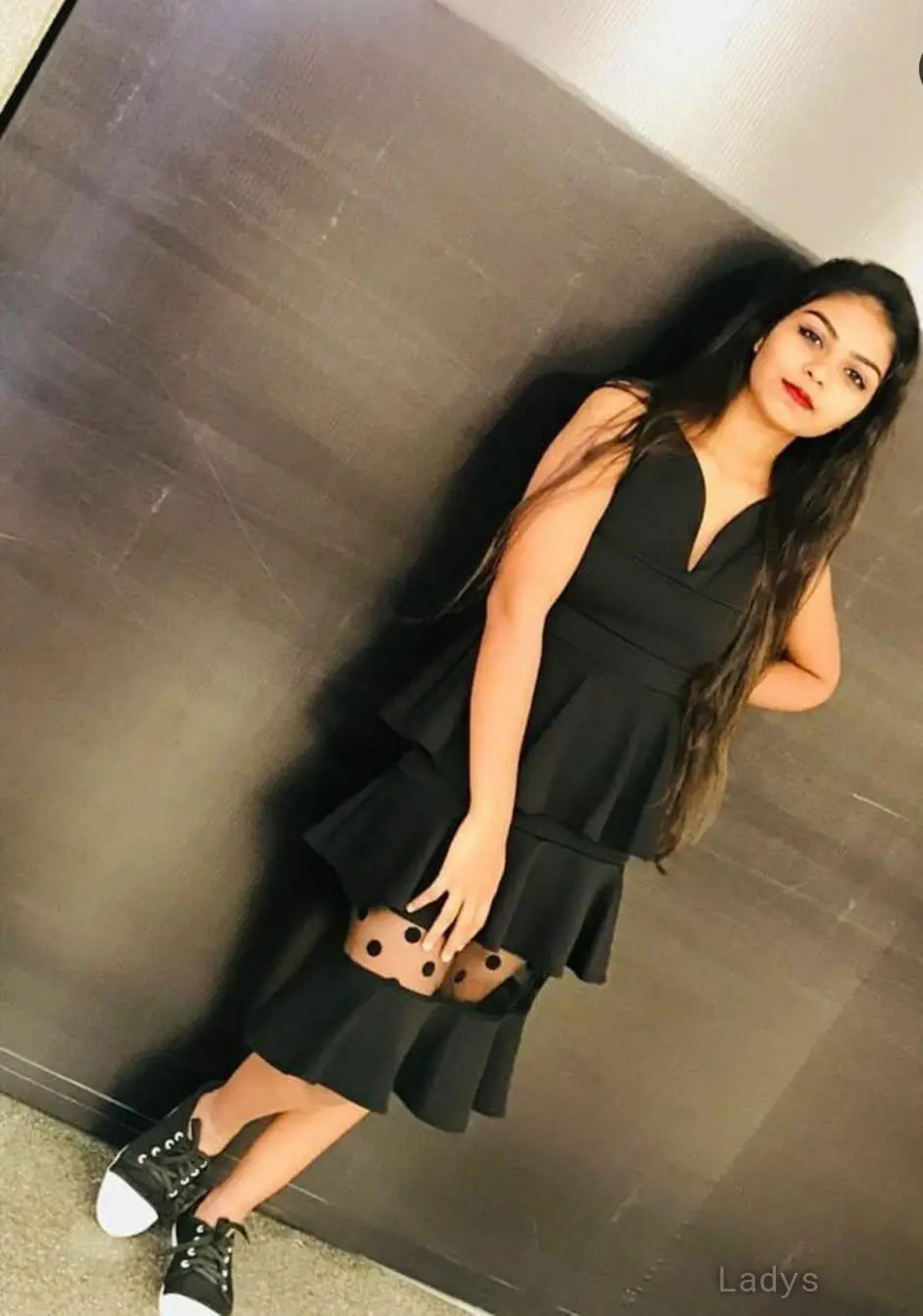 Joshi, 24 years beautiful nude Gurgaon escorts girl, height 170 sm, Weight  kg