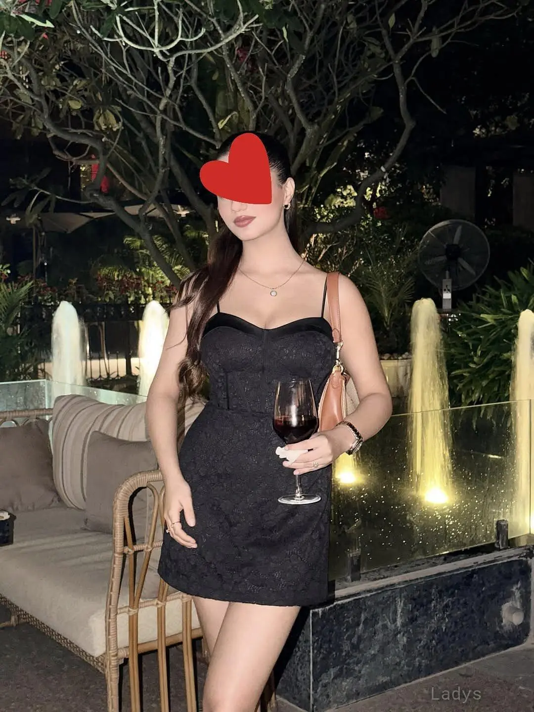 Mia, 21 years beautiful nude Gurgaon escorts girl, height 165 sm, Weight kg