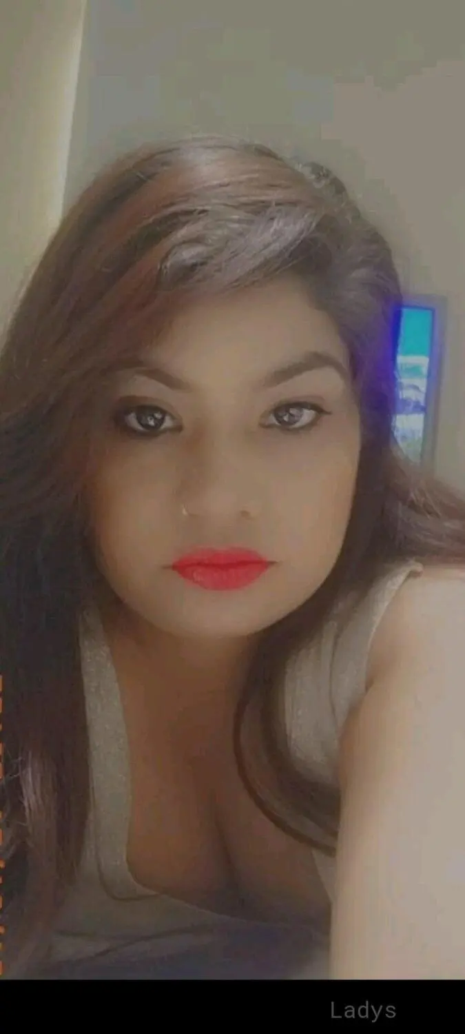 Nehu, 24 years beautiful nude Gurgaon escorts girl, height 163 sm, Weight  kg