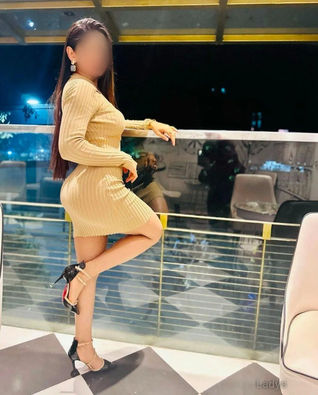 Sonia, 26 years beautiful nude Gurgaon escorts girl, height 163 sm, Weight  kg