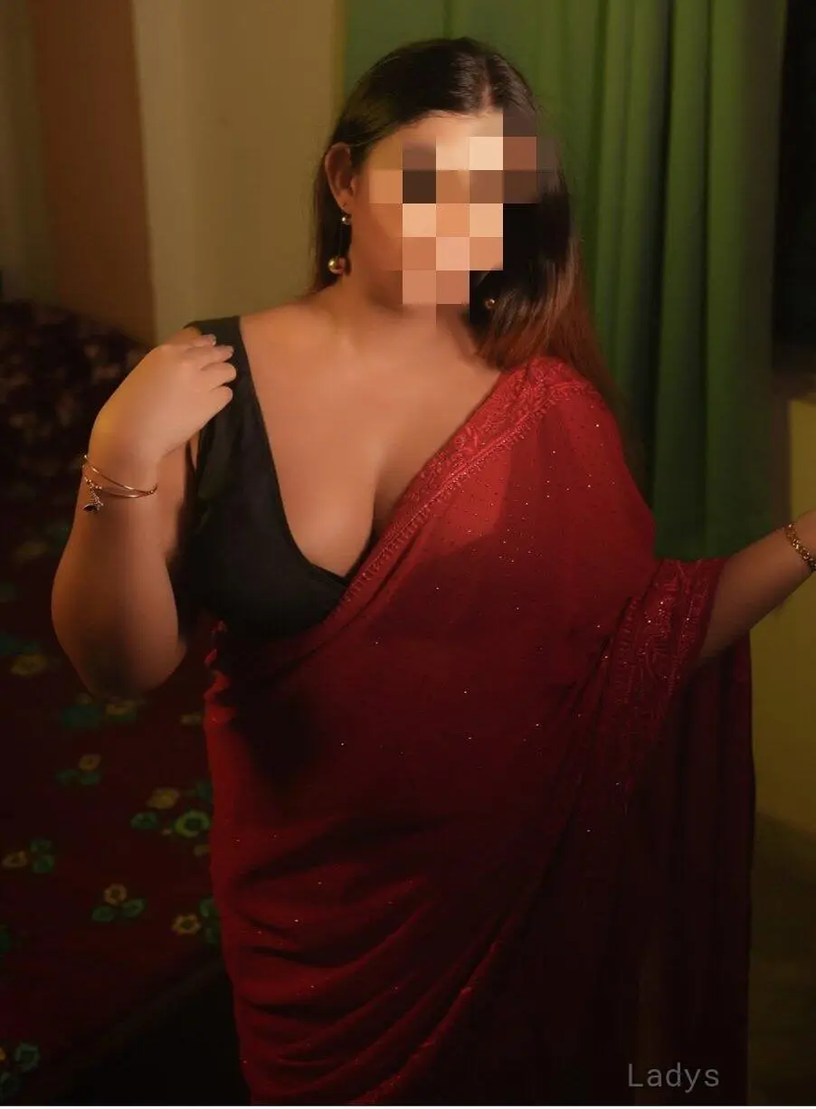 Tina, 29 years beautiful nude Gurgaon escorts girl, height 157 sm, Weight kg