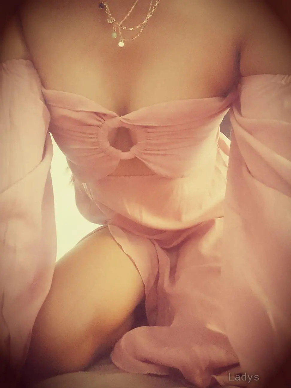 Caroline, 28 years old Guwahati escort girl with big tits, height sm, Weight kg