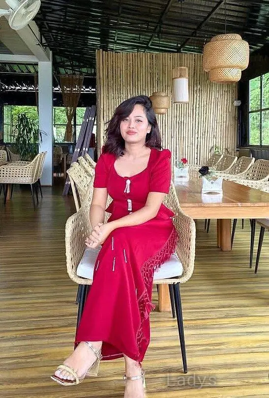Dimple, 23 years old Guwahati escort girl with big tits, height 154 sm, Weight  kg