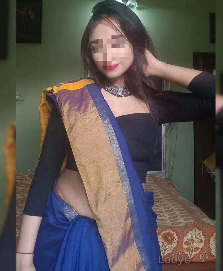 Pinki, 26 years old Guwahati escort girl with big tits, height 154 sm, Weight kg
