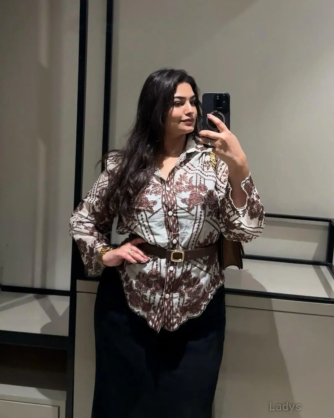 Priya Available 24 Hours, years old Guwahati escort girl with big tits, height sm, Weight kg