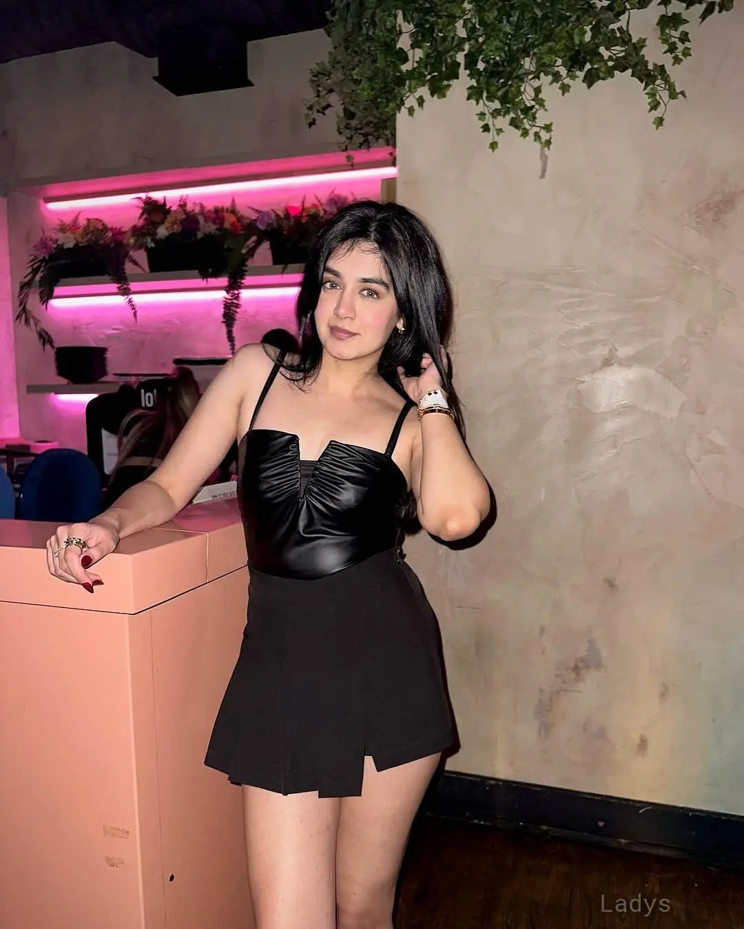 Mahi, 23 years beautiful nude Guwahati escorts girl, height 145 sm, Weight kg
