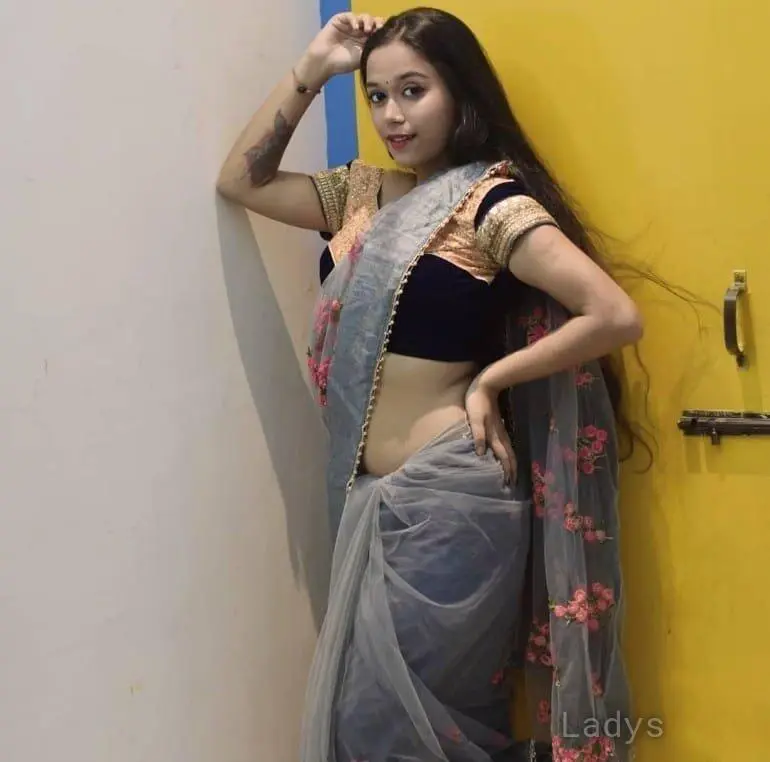 Pooja, 22 years beautiful nude Guwahati escorts girl, height 153 sm, Weight  kg