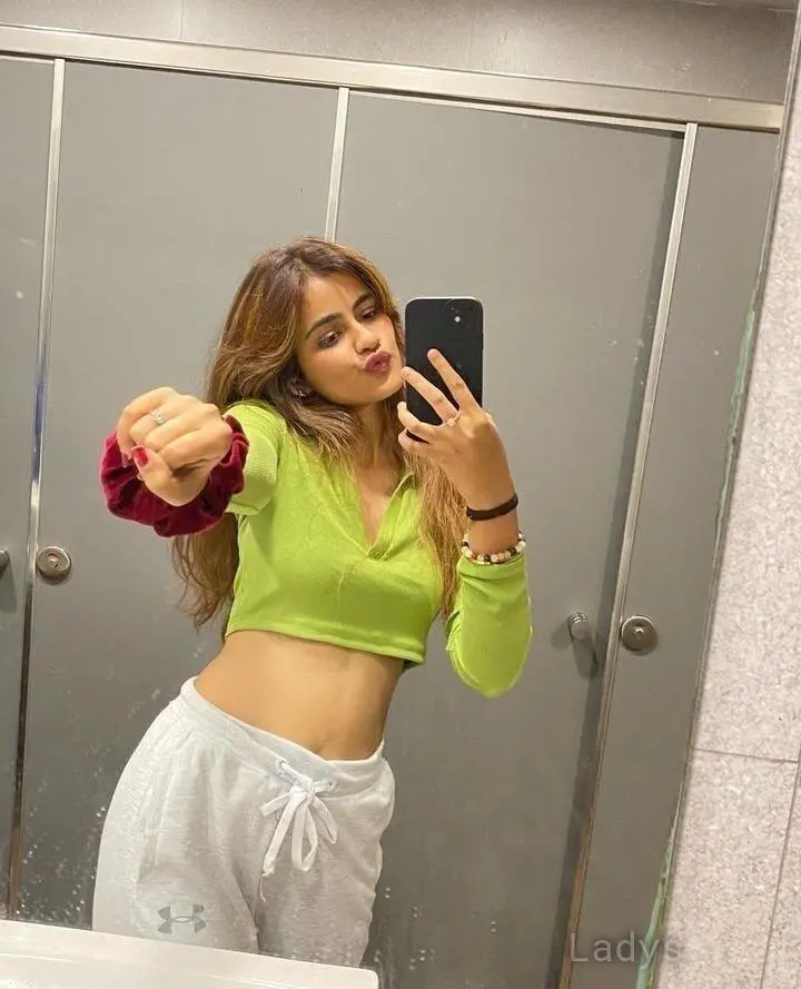 Ragini, 25 years beautiful nude Guwahati escorts girl, height 168 sm, Weight  kg