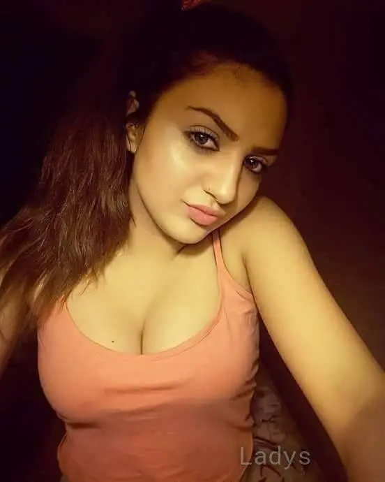 Shreya, 22 years beautiful nude Guwahati escorts girl, height 158 sm, Weight kg