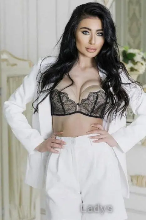 Selin, 29 years beautiful nude Haarlem escorts girl, height 159 sm, Weight 48 kg