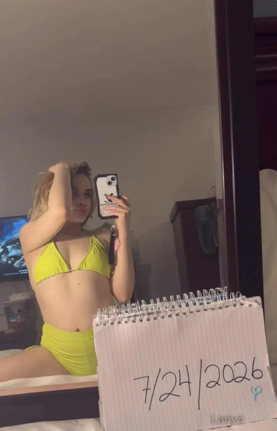 Jade, 22 years beautiful nude Halifax escorts girl, height 159 sm, Weight 50 kg
