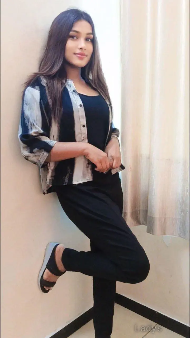 Alisha, years beautiful nude Hanoi escorts girl, height sm, Weight kg