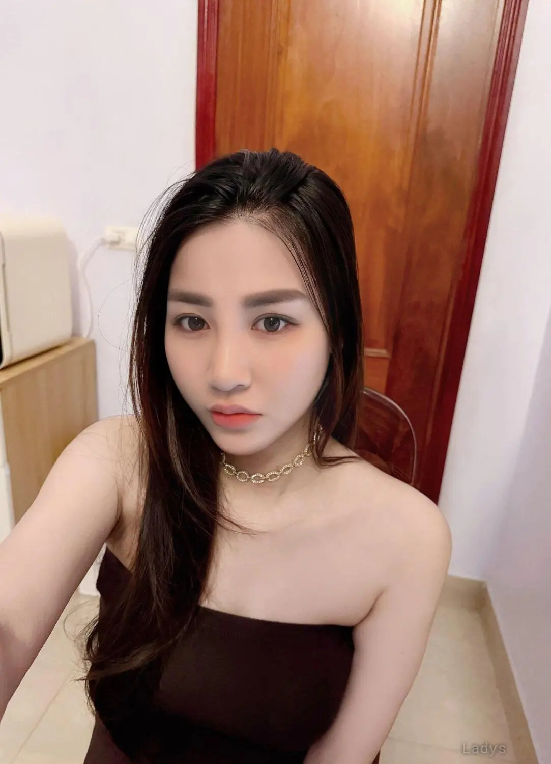 Ruby, 22 years beautiful nude Hanoi escorts girl, height 168 sm, Weight  kg