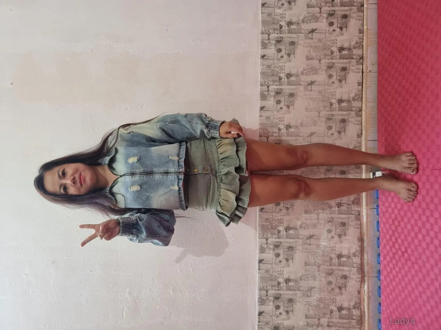 Sofia, 24 years beautiful nude Hanoi escorts girl, height 168 sm, Weight kg