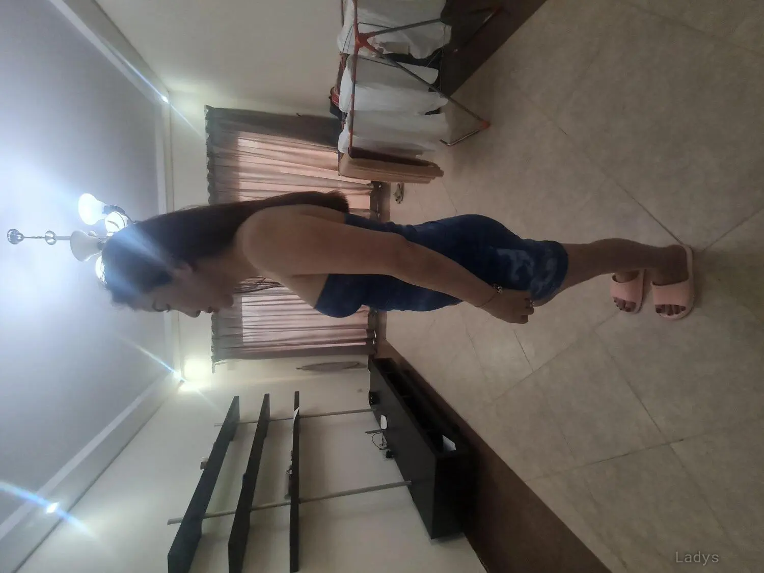 Titi, 26 years beautiful nude Hanoi escorts girl, height 170 sm, Weight kg
