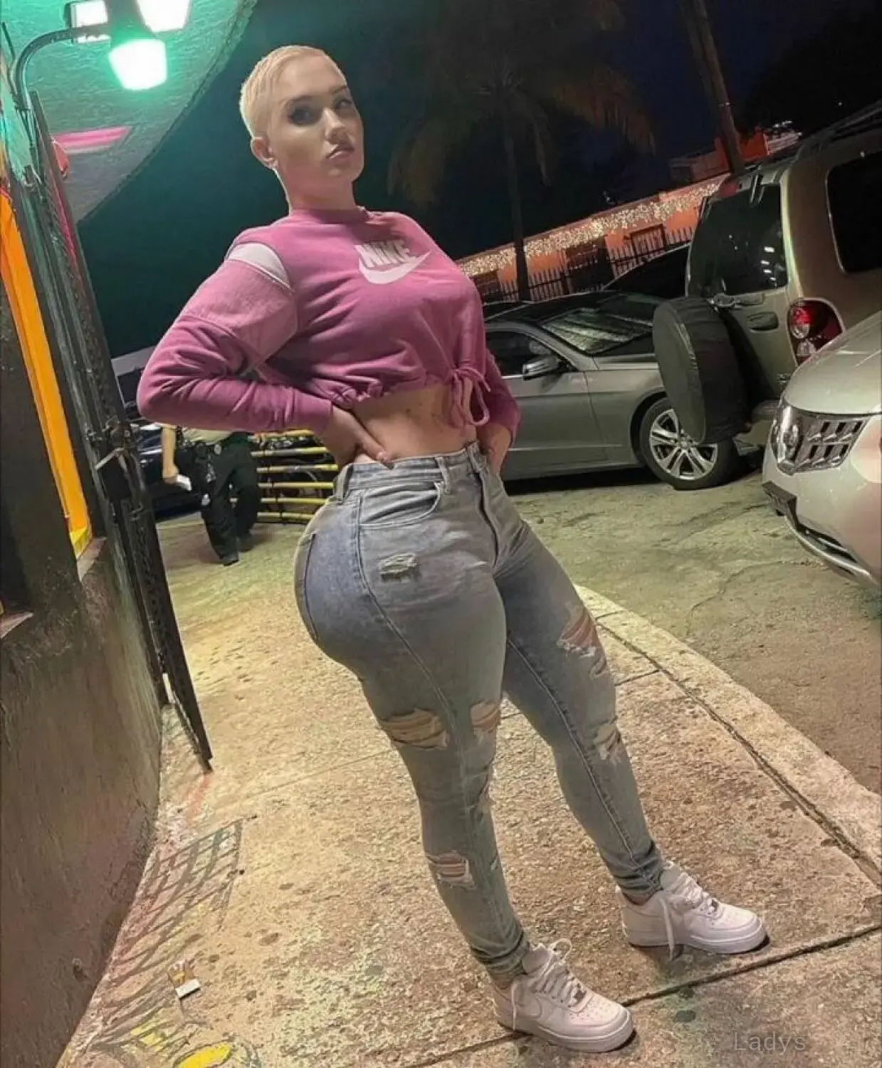 Toveyah baby, 24 years old Havana escort girl with big tits, height 121 sm, Weight 35 kg