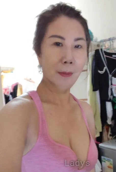 Li Olivia, 56 years beautiful nude Helsinki escorts girl, height 156 sm, Weight 59 kg