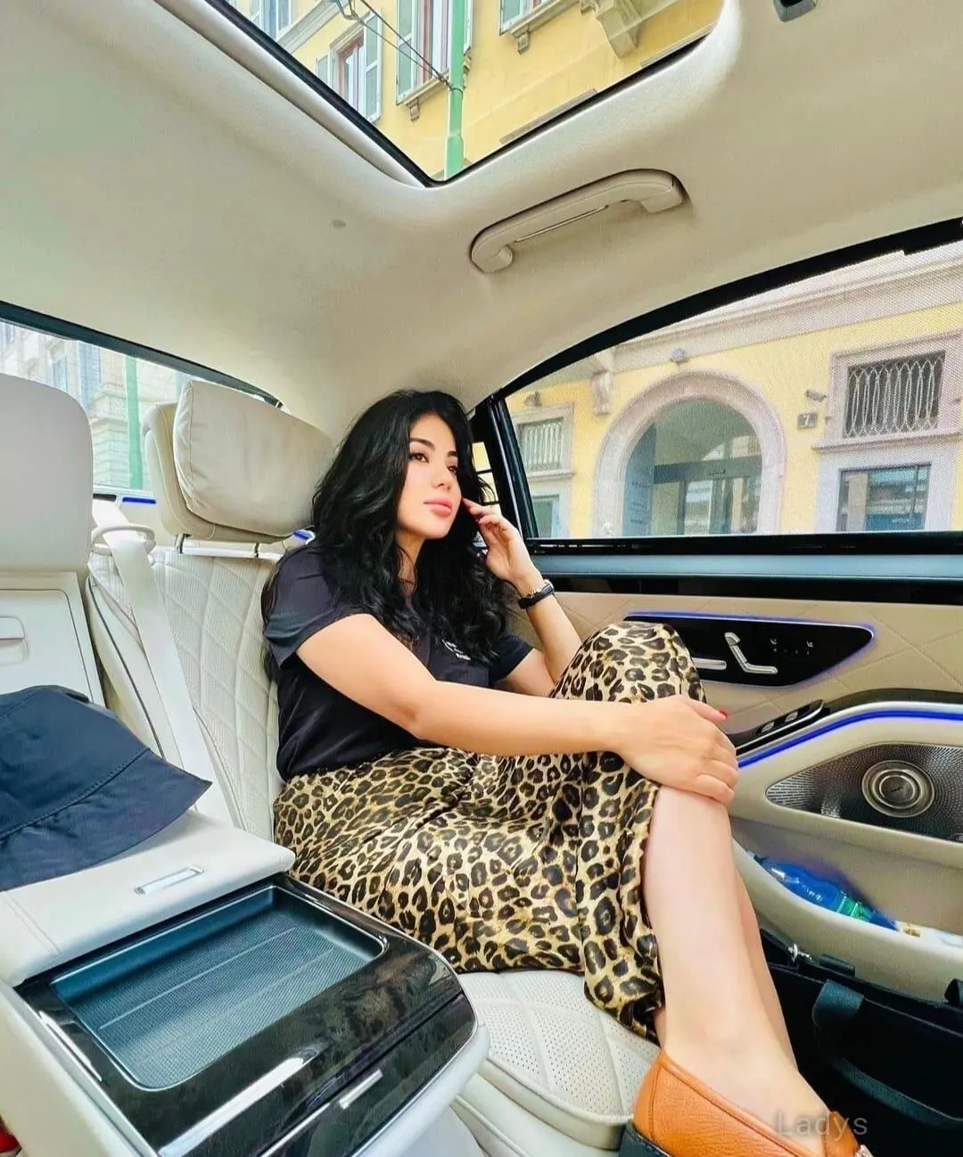 Taylor, 24 years old Ho Chi Minh escort girl with big tits, height 170 sm, Weight kg