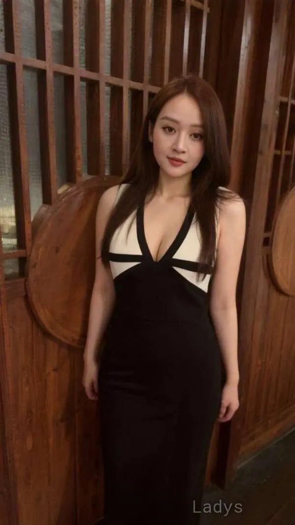 Lanna, 23 years beautiful nude Ho Chi Minh escorts girl, height 166 sm, Weight 63 kg