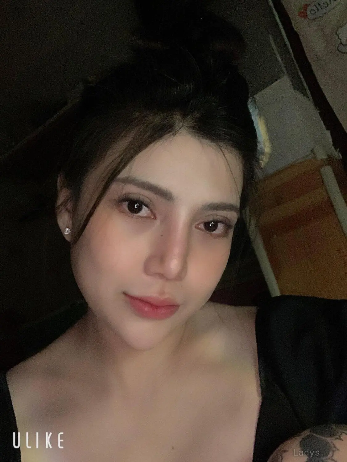Monica, 27 years beautiful nude Ho Chi Minh escorts girl, height 157 sm, Weight kg