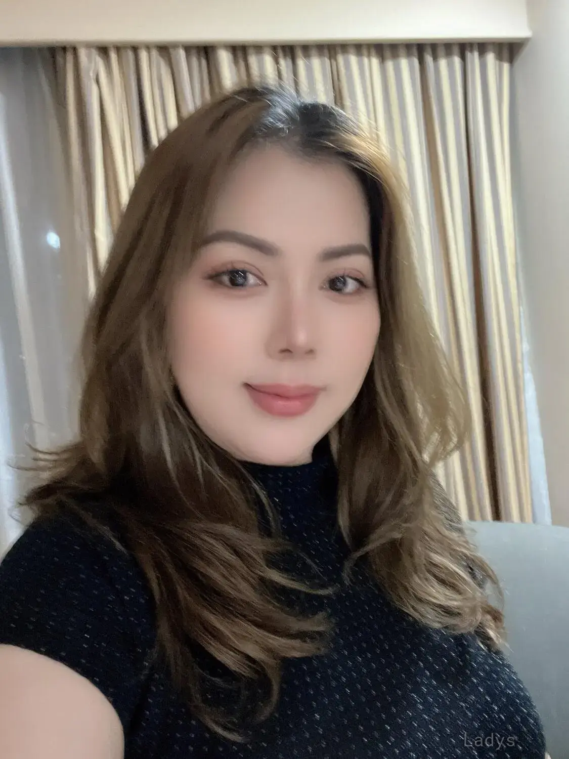 Sweetie Julie, 29 years beautiful nude Ho Chi Minh escorts girl, height 158 sm, Weight 66 kg