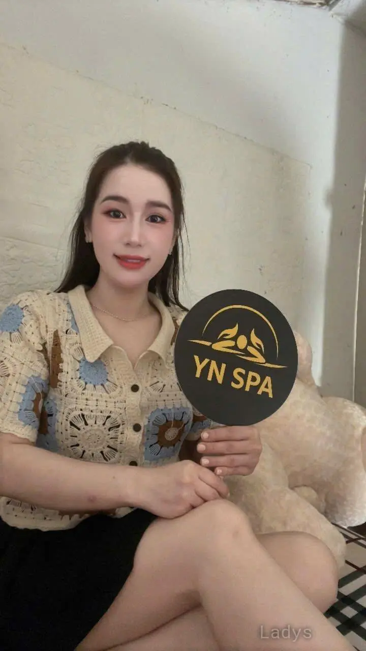Ynspa, 21 years sexy toples Ho Chi Minh scorts girl, height 155 sm, Weight kg