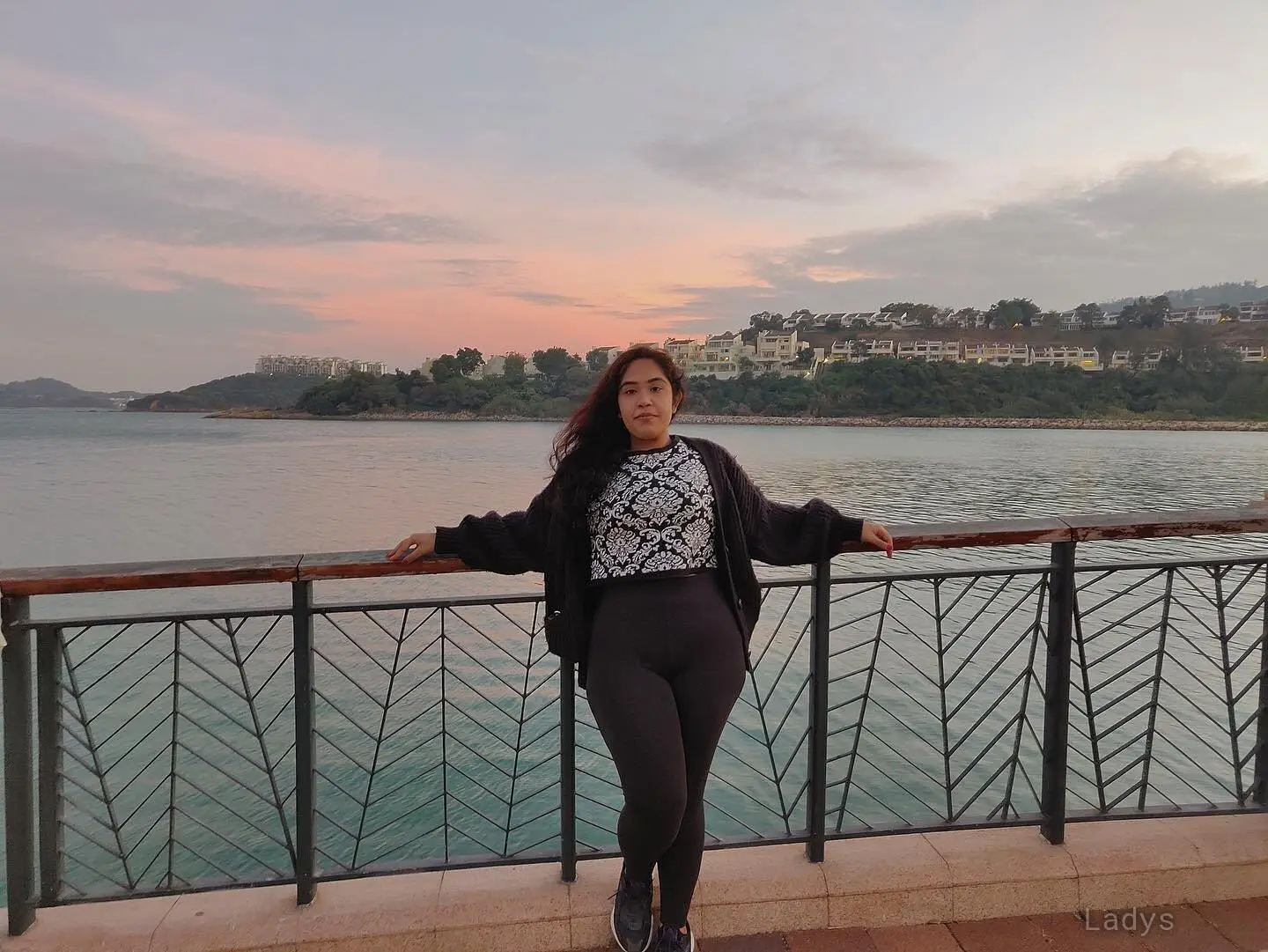 Tina,  years old Hong Kong escort girl with big tits, height  sm, Weight  kg