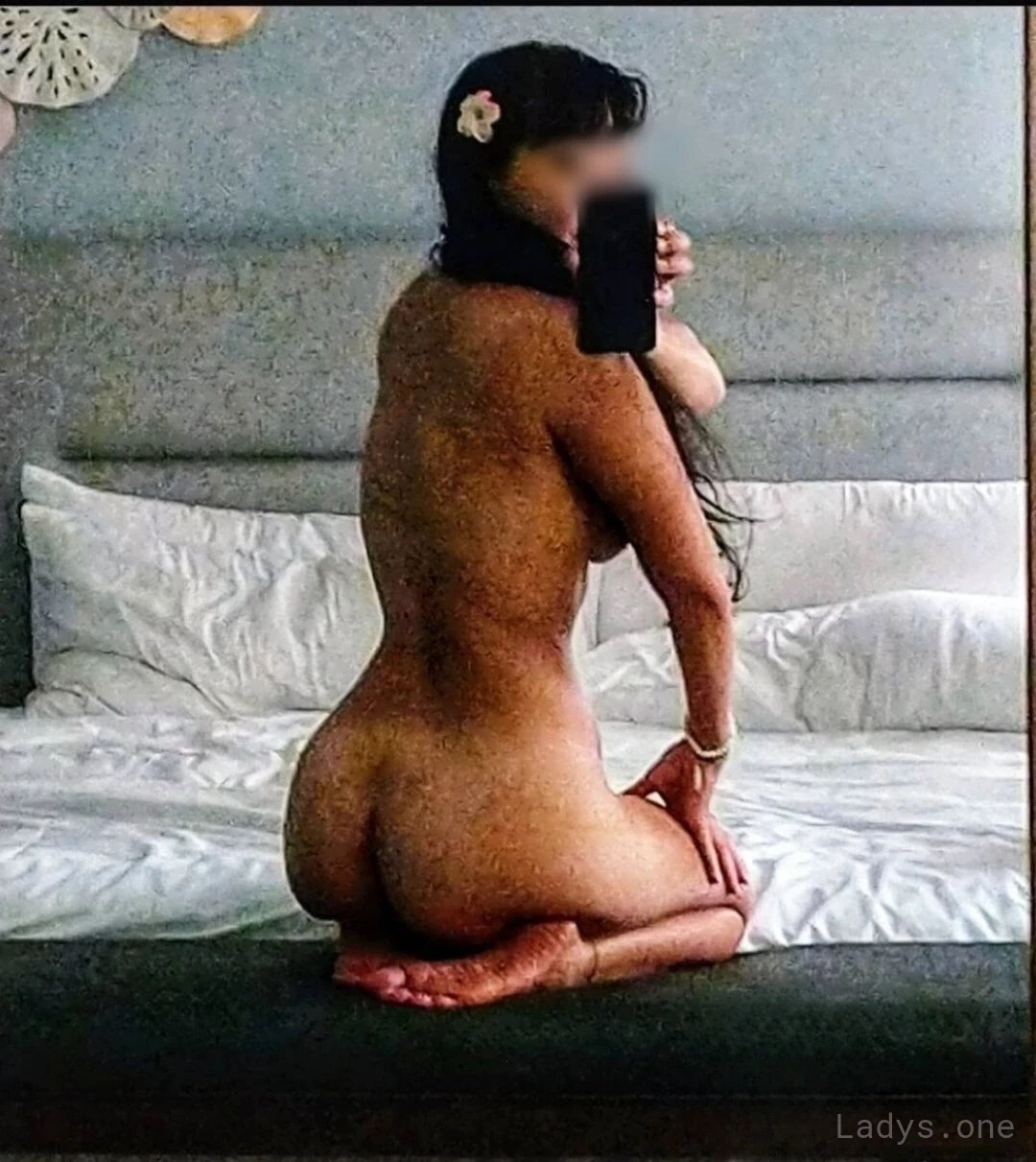 Jade Lotus VIP, 20 years beautiful nude Honolulu escorts girl, height 162 sm, Weight 55 kg