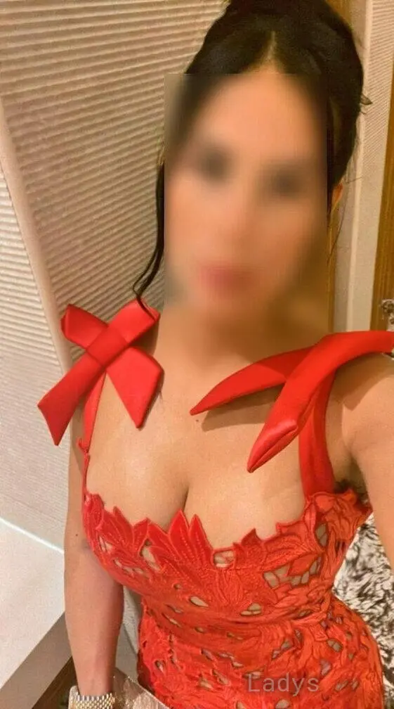 Natalia Anderson, 27 years beautiful nude Honolulu escorts girl, height 165 sm, Weight 62 kg