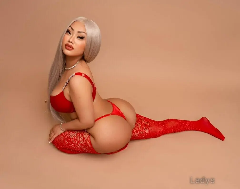 Upscale Dream Doll, 21 years beautiful nude Honolulu escorts girl, height 161 sm, Weight 60 kg