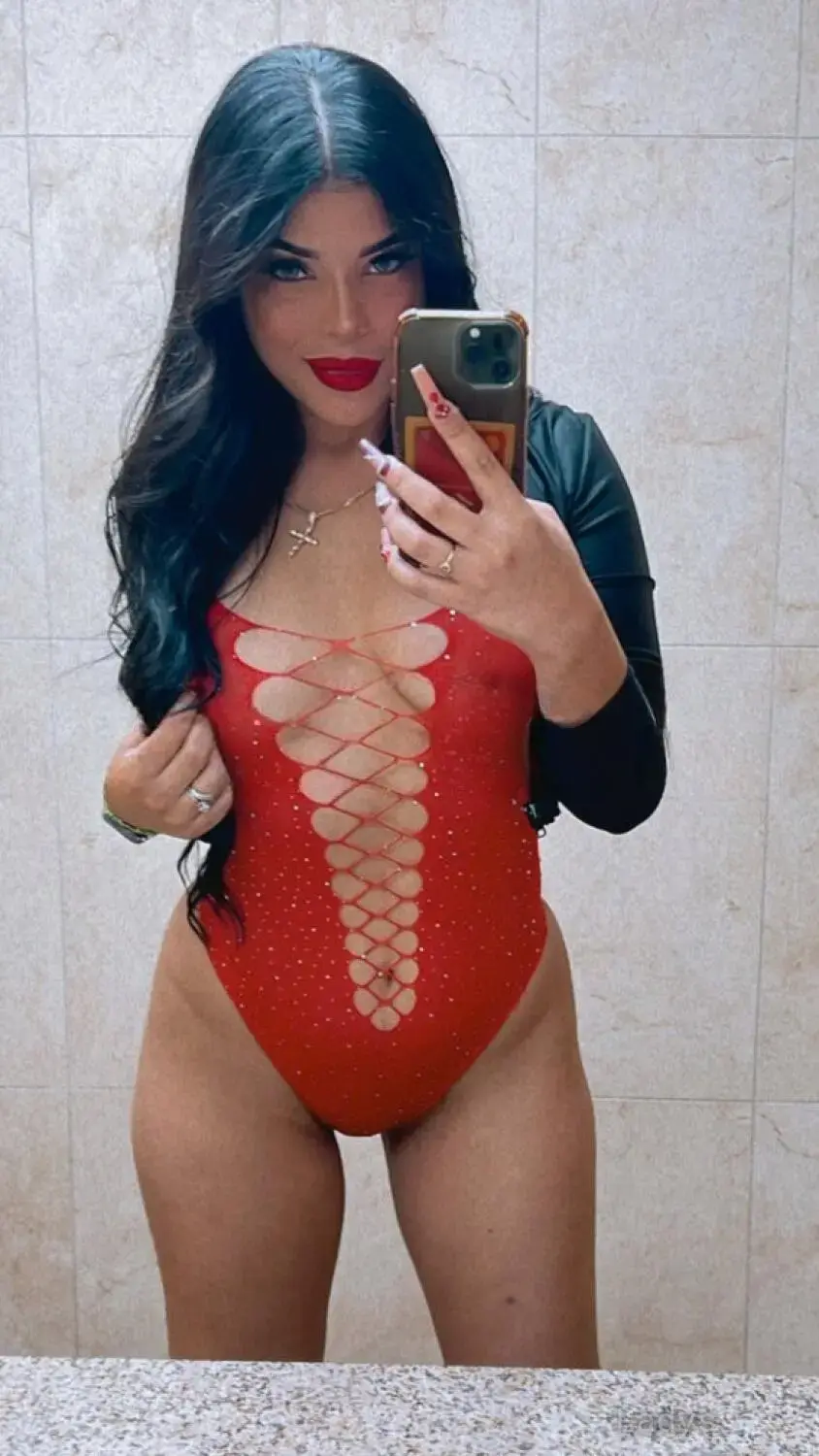 ALEJANDRA, 25 years old Houston escort girl with big tits, height 170 sm, Weight 61 kg