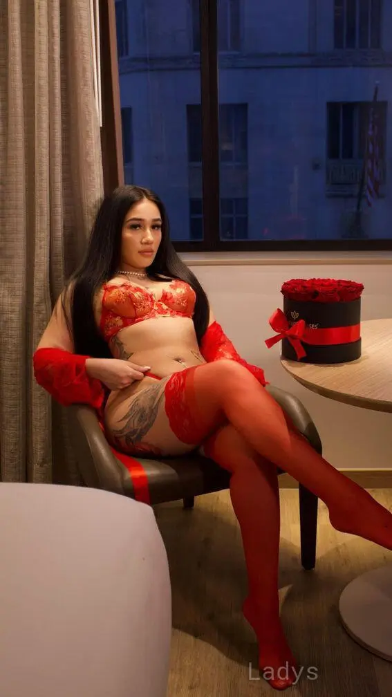 Cassie, 26 years beautiful nude Houston escorts girl, height 166 sm, Weight 59 kg