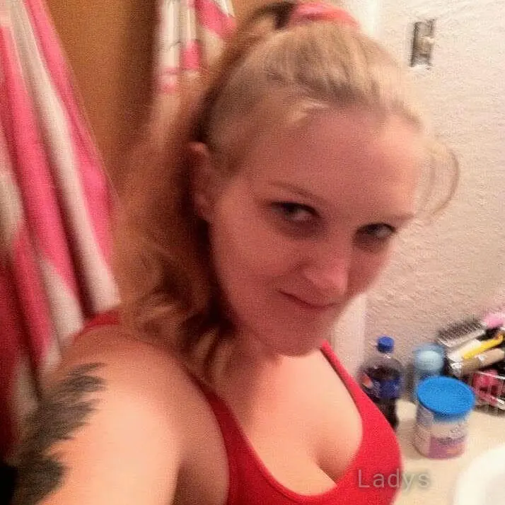 Destiny, 37 years beautiful nude Houston escorts girl, height 163 sm, Weight 67 kg