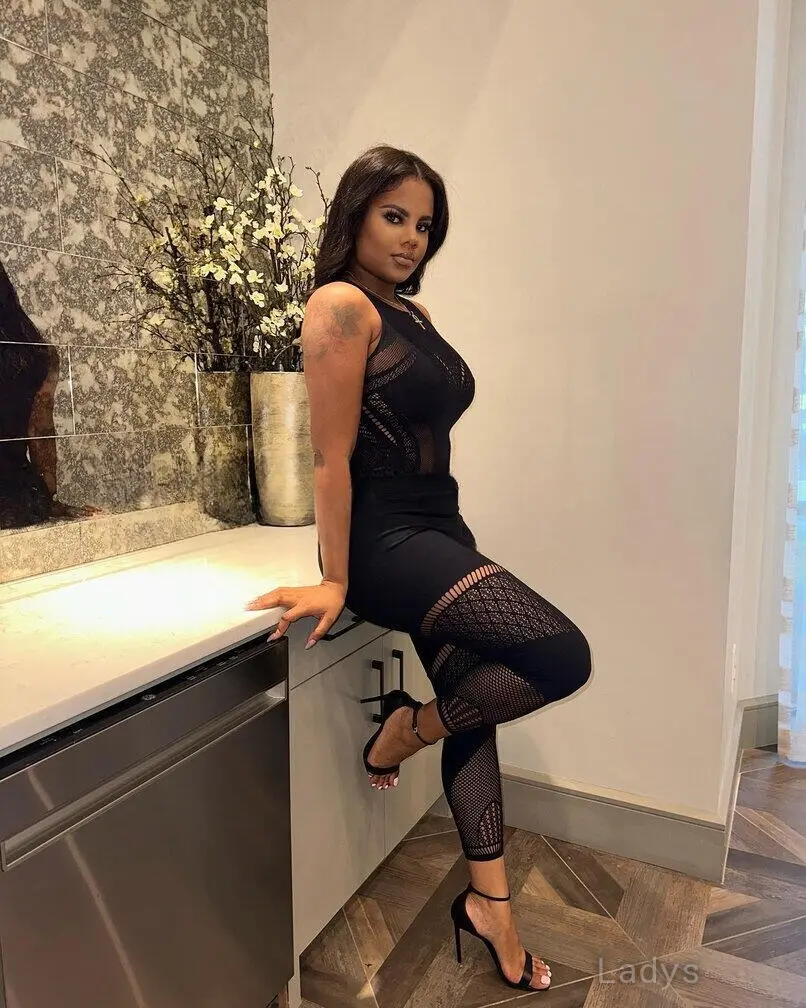 Jayda, 28 years beautiful nude Houston escorts girl, height 169 sm, Weight 60 kg