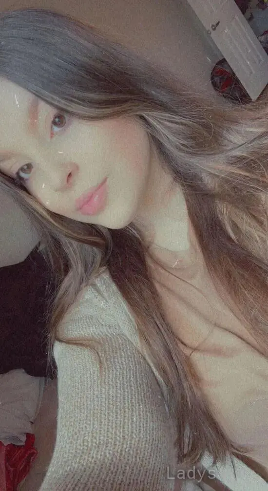 Leslie, 23 years beautiful nude Houston escorts girl, height 160 sm, Weight 57 kg