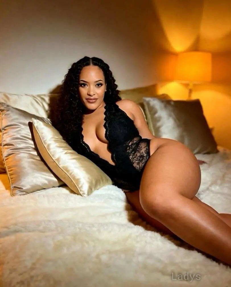 Ruby, 27 years beautiful nude Houston escorts girl, height 160 sm, Weight 63 kg