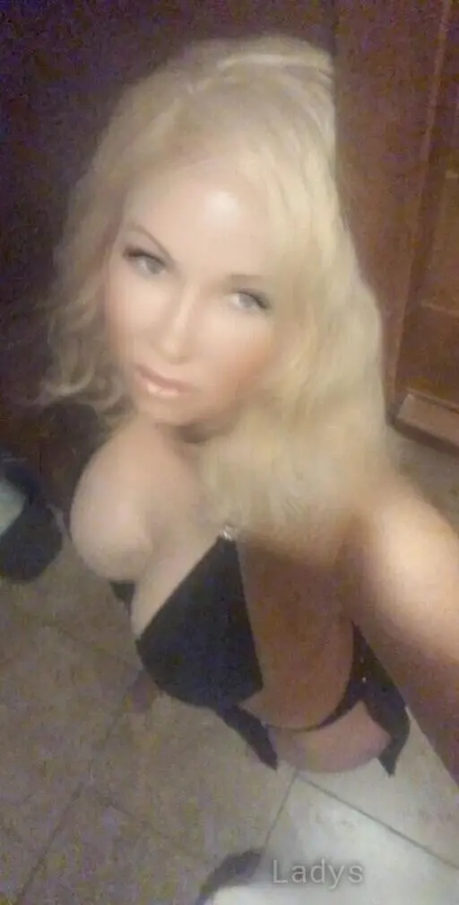 SCARLETT, 36 years beautiful nude Houston escorts girl, height 171 sm, Weight 65 kg