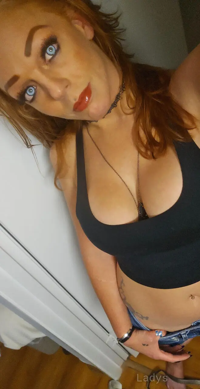SexyJulieann, 40 years beautiful nude Houston escorts girl, height 165 sm, Weight 57 kg