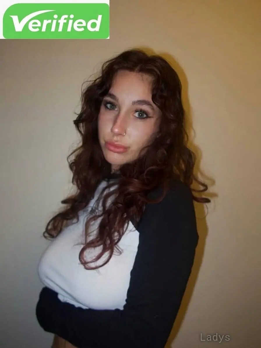 Rosie, 24 years sexy hot local Hudson Valley excorts girl, height 162 sm, Weight 44 kg