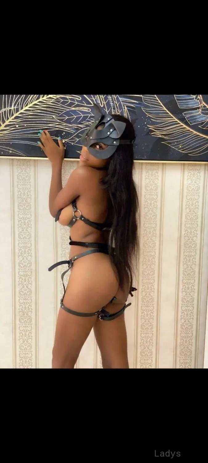 Alice, 24 years asian escorts girl, height 165 sm, Weight kg, Hyderabad eacort