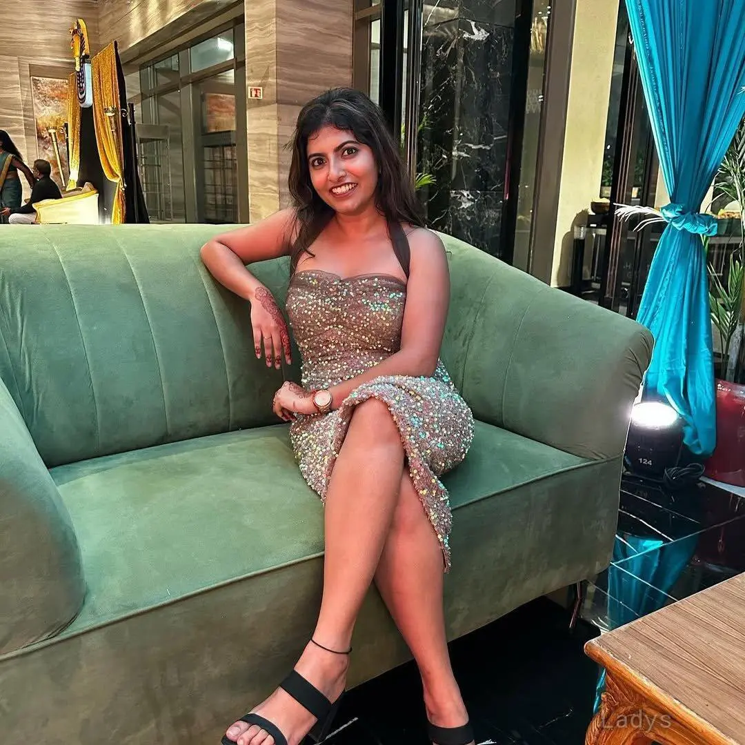 Escort Real Meet (Gfe),  years old Hyderabad escort girl with big tits, height  sm, Weight  kg