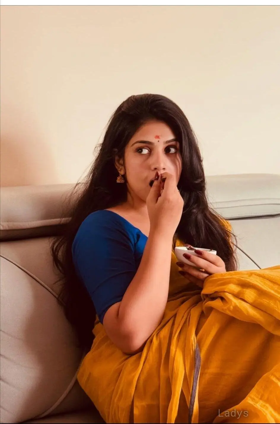 Manisha, 30 years old Hyderabad escort girl with big tits, height 153 sm, Weight  kg