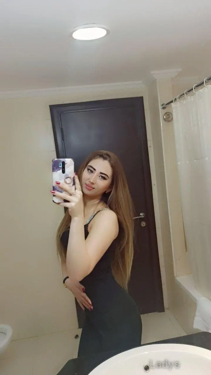 Nitasha, 23 years old Hyderabad escort girl with big tits, height 154 sm, Weight  kg