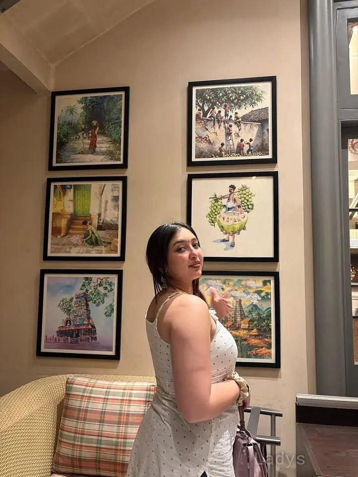 Payal, 24 years old Hyderabad escort girl with big tits, height 142 sm, Weight  kg