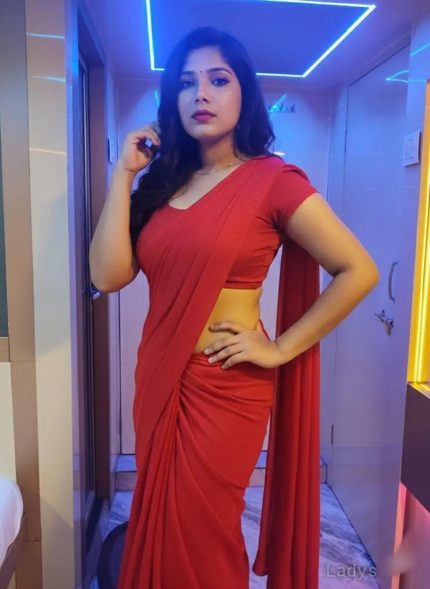 Rosalie, 24 years old Hyderabad escort girl with big tits, height 166 sm, Weight  kg