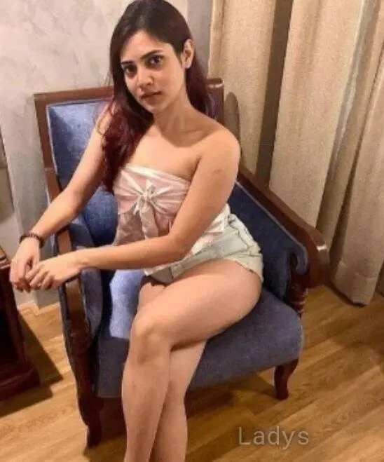 Avni, 22 years beautiful nude Hyderabad escorts girl, height 153 sm, Weight kg